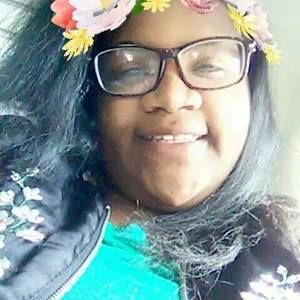 Meet your Posher, Larrineisha